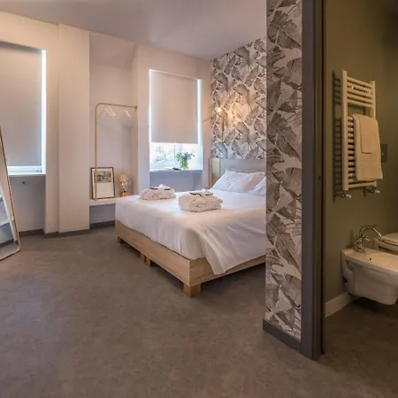 Eur